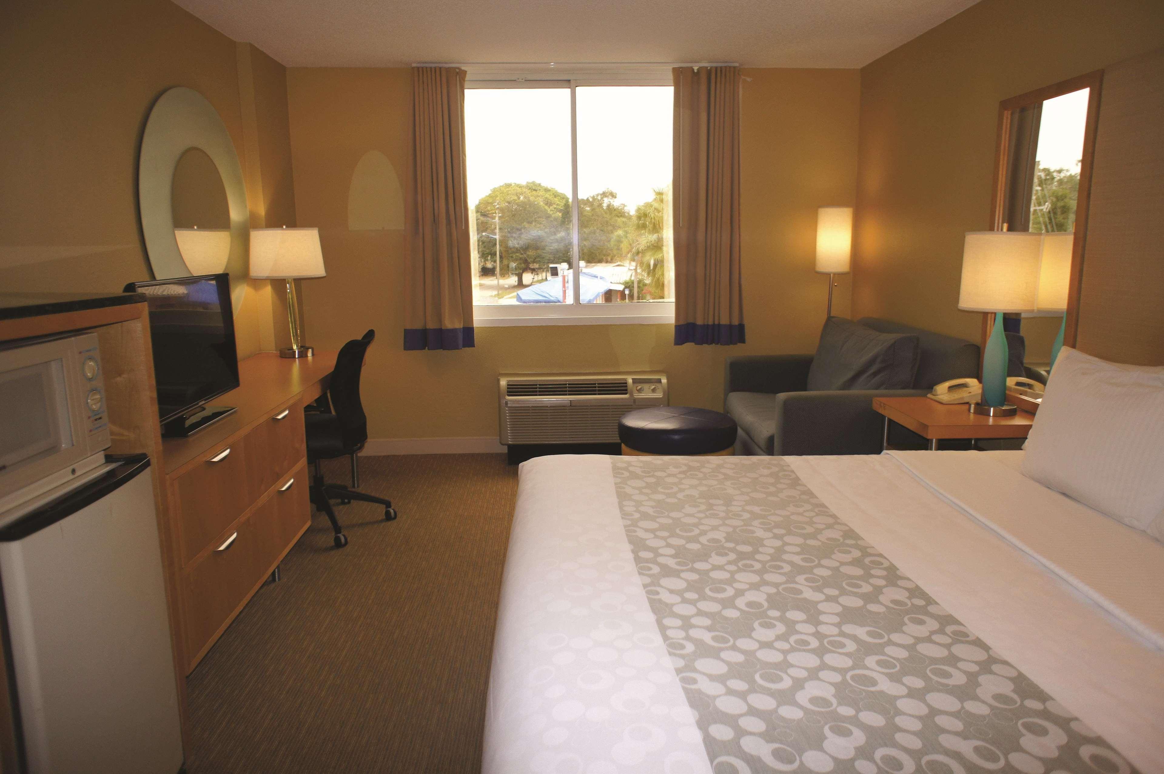 Hotel La Quinta By Wyndham Sarasota Downtown Exterior foto